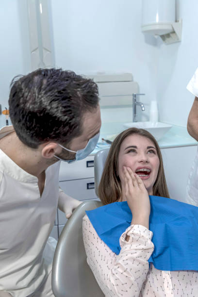 Best Weekend Emergency Dentist in Houston, AK
