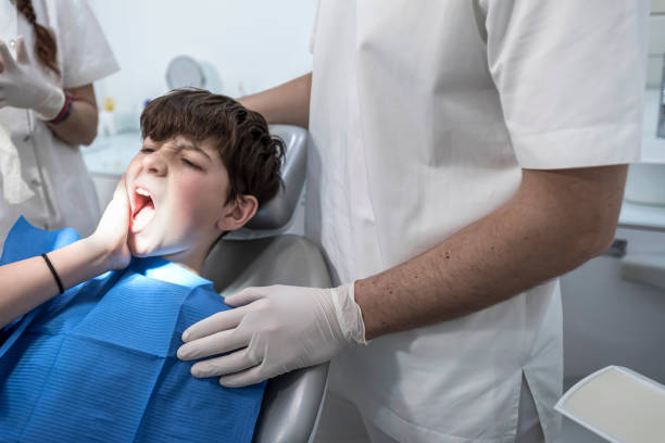 Best Emergency Dentist for Knocked-Out Tooth in Houston, AK